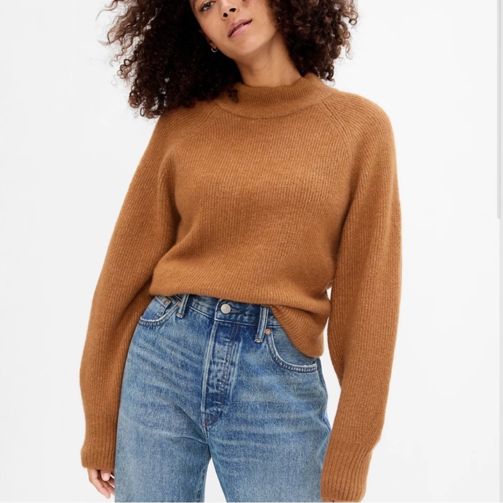 NWOT Gap Mockneck Sweater - Heather Gray Size Small